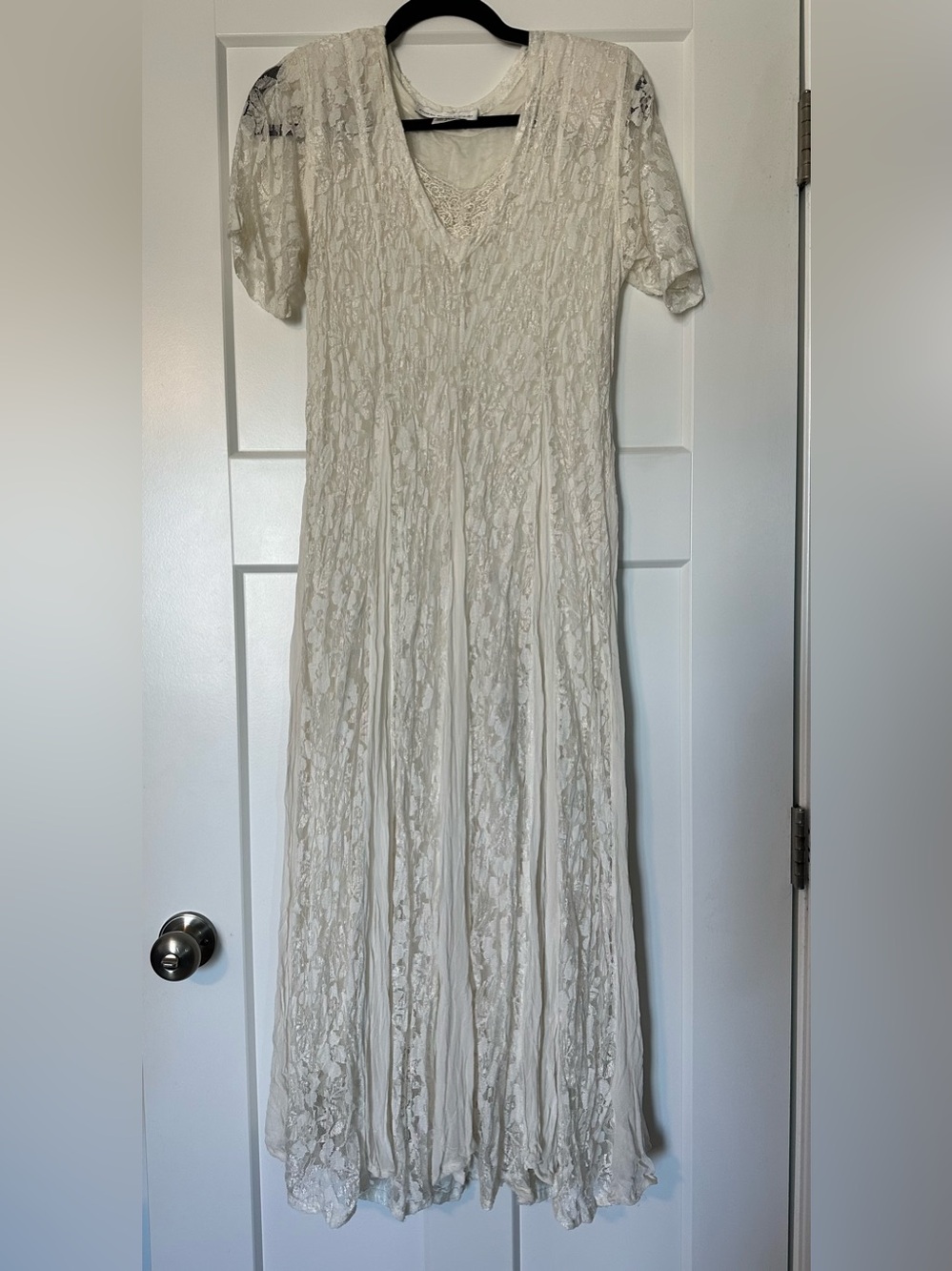 Vintage Cream Crinkle Lace V-Neck Maxi Dress
